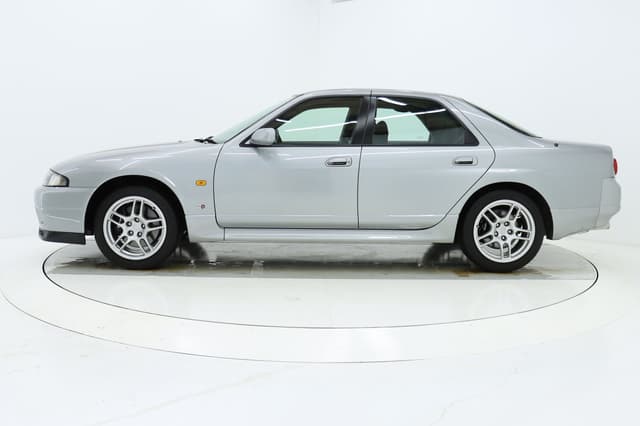 1998 Nissan Skyline JDM car for sale — photo 7 of 25
