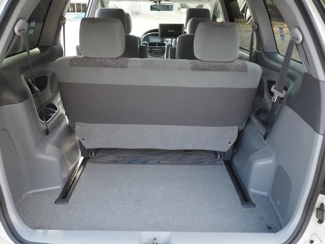 2001 Toyota Estima JDM car for sale — photo 23 of 25