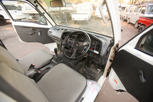 1997 Suzuki Carry JDM car for sale — photo 2 of 6