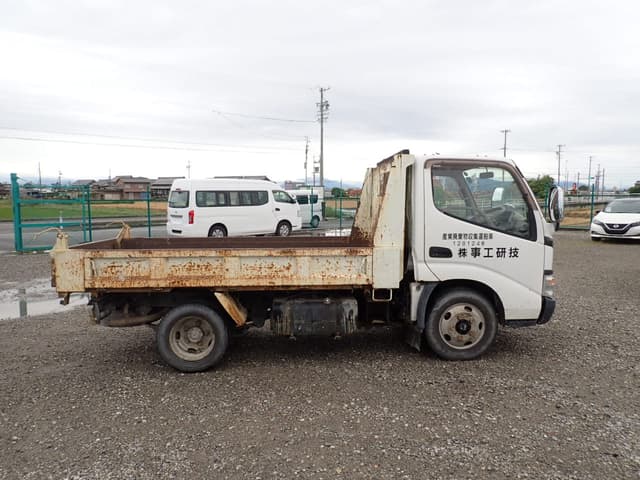 2004 Toyota Toyoace JDM car for sale — photo 10 of 25