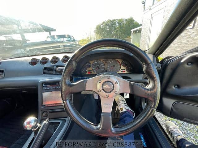 1992 Nissan Skyline JDM car for sale — photo 13 of 20