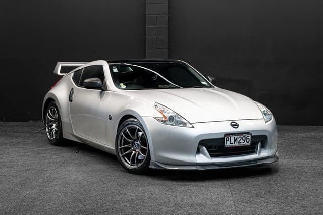 2009 Nissan Fairlady Z JDM car for sale — photo 12 of 20