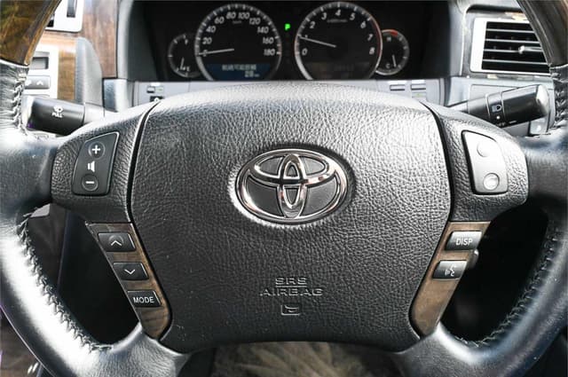 2007 Toyota Crown JDM car for sale — photo 23 of 25