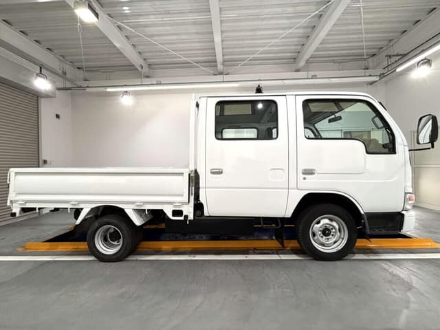 2000 Isuzu Elf JDM car for sale — photo 3 of 25