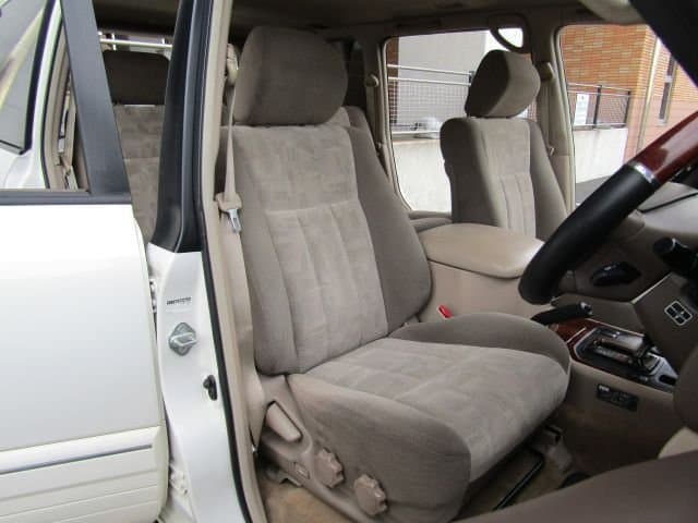 2001 Toyota Land Cruiser JDM car for sale — photo 18 of 22