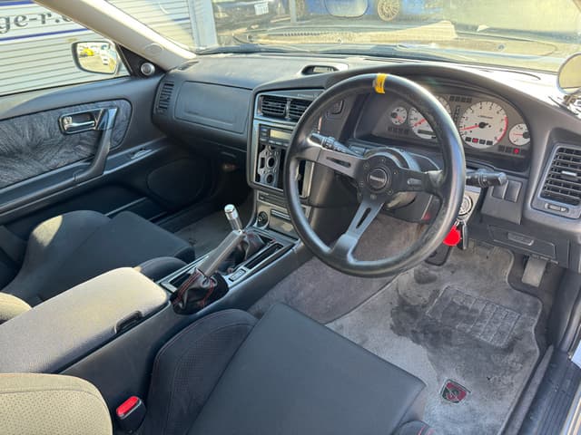 2000 Nissan Stagea JDM car for sale — photo 23 of 25