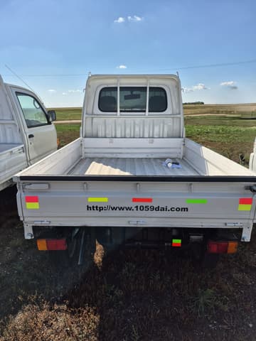 1999 Daihatsu Hijet JDM car for sale — photo 10 of 13