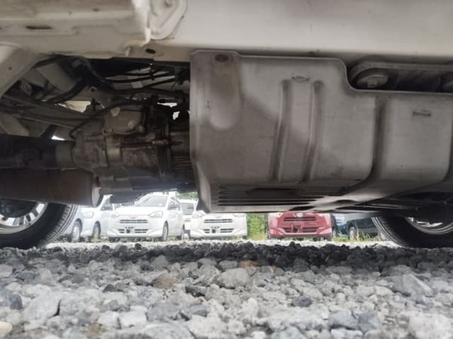2002 Daihatsu Hijet JDM car for sale — photo 19 of 22