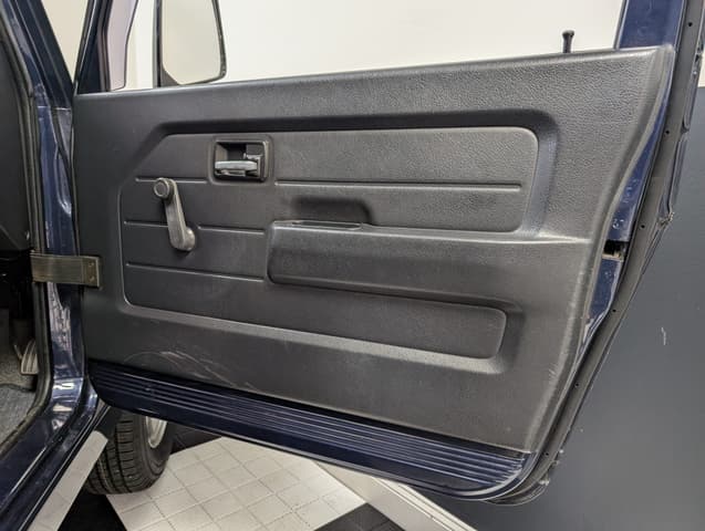 1996 Suzuki Jimny JDM car for sale — photo 20 of 25