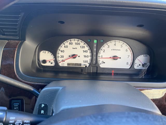 2000 Nissan Elgrand JDM car for sale — photo 6 of 10