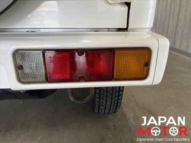 1998 Suzuki Jimny JDM car for sale — photo 19 of 25
