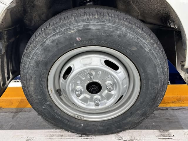 1996 Mitsubishi Minicab JDM car for sale — photo 22 of 25