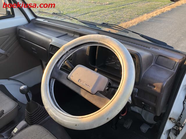 1992 Daihatsu Hijet JDM car for sale — photo 13 of 22