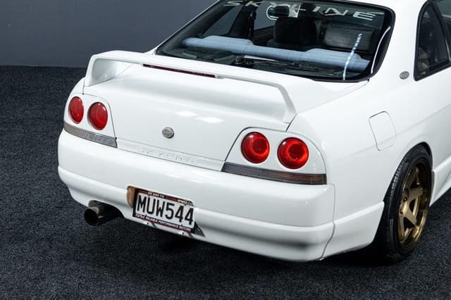 1997 Nissan Skyline JDM car for sale — photo 12 of 20