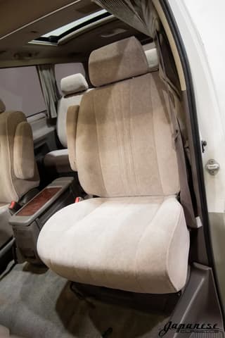 1998 Toyota Granvia JDM car for sale — photo 17 of 25