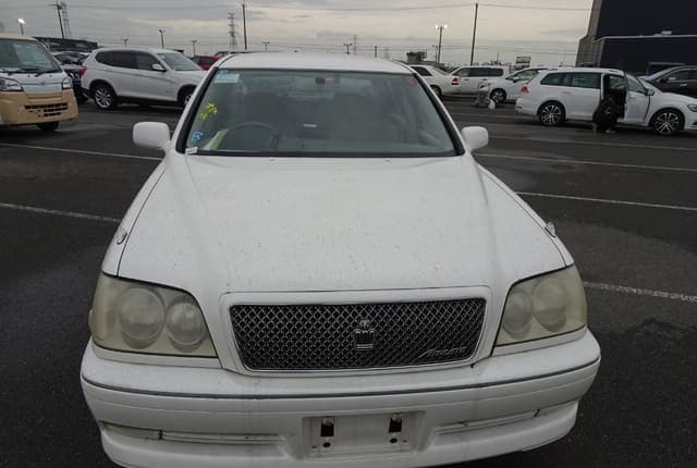 2001 Toyota Crown JDM car for sale — photo 8 of 25