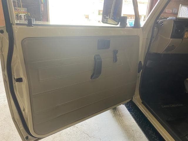 1984 Toyota Land Cruiser JDM car for sale — photo 11 of 25