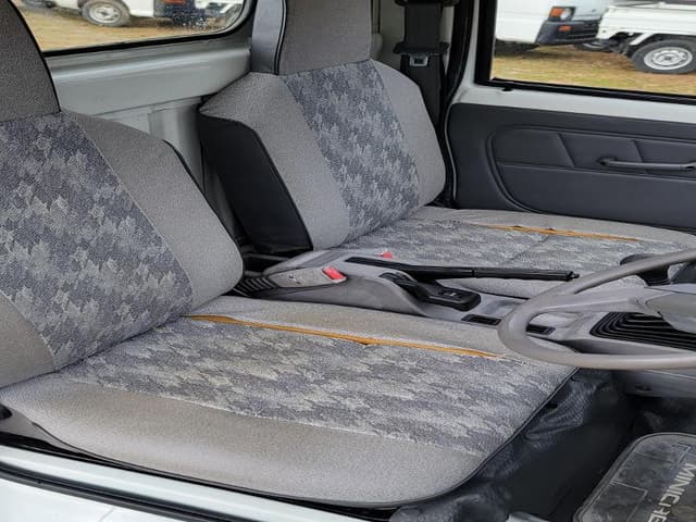 1995 Mitsubishi Minicab JDM car for sale — photo 7 of 10