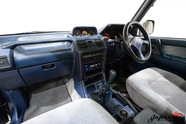 1991 Mitsubishi Pajero JDM car for sale — photo 9 of 25