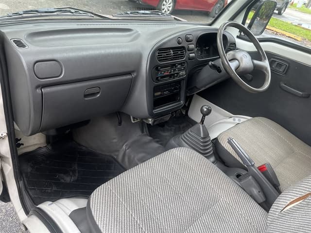 1997 Daihatsu Hijet JDM car for sale — photo 13 of 18