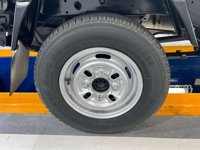 1998 Mitsubishi Minicab JDM car for sale — photo 14 of 23