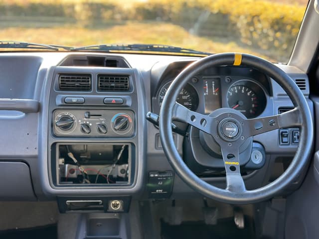 1998 Mitsubishi Pajero JDM car for sale — photo 23 of 25