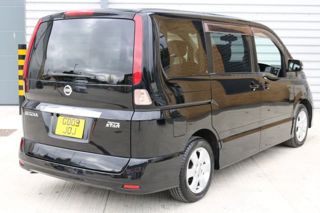 2009 Nissan Serena JDM car for sale — photo 13 of 25