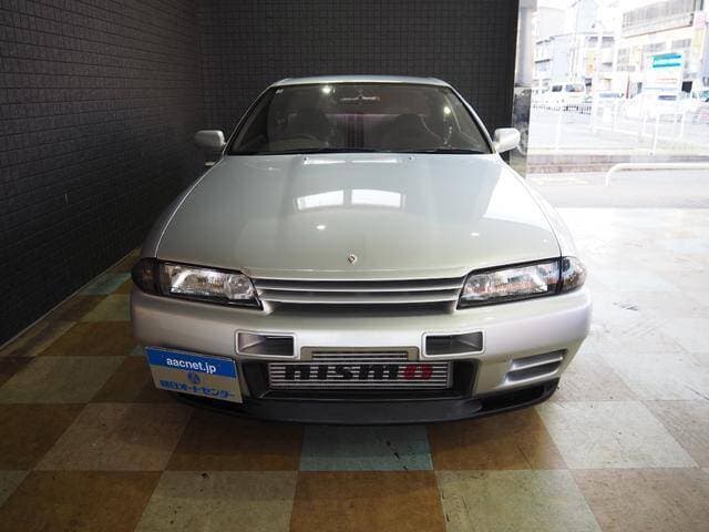 1992 Nissan Skyline JDM car for sale — photo 10 of 20