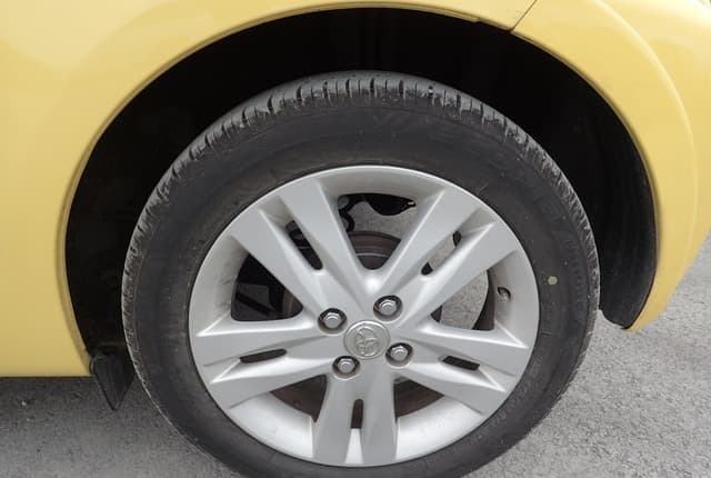 2010 Toyota JDM car for sale — photo 10 of 25