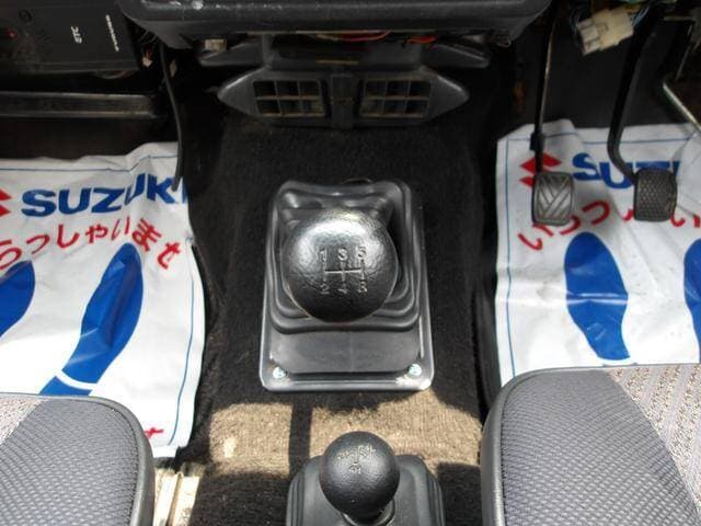 1993 Suzuki Jimny JDM car for sale — photo 15 of 20