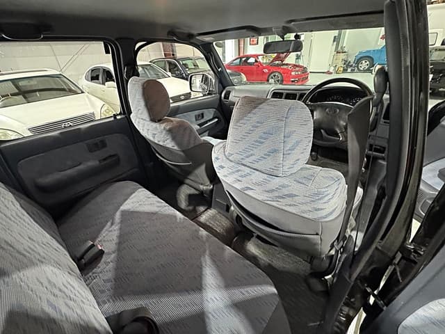 2000 Toyota Hilux JDM car for sale — photo 15 of 25