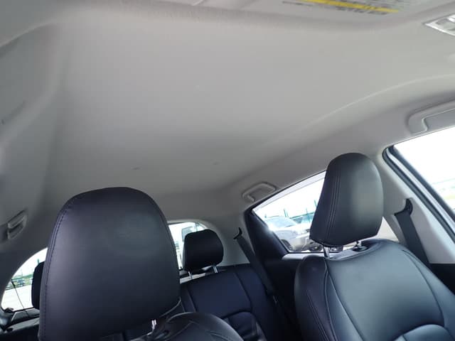 2011 Toyota Vitz JDM car for sale — photo 24 of 25