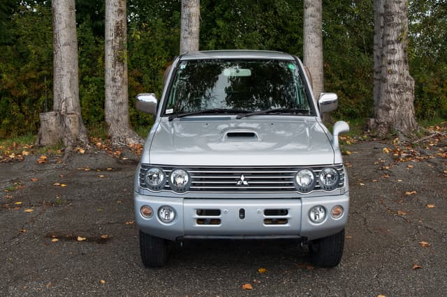 2001 Mitsubishi Pajero Mini JDM car for sale — photo 2 of 14