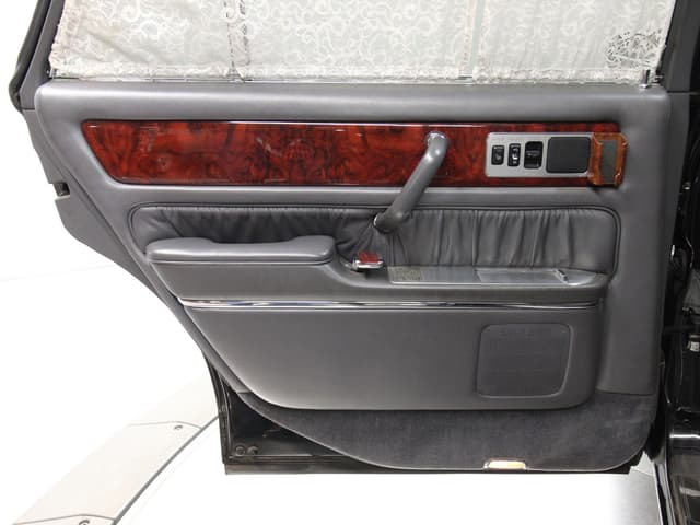 1997 Toyota Century JDM car for sale — photo 20 of 25