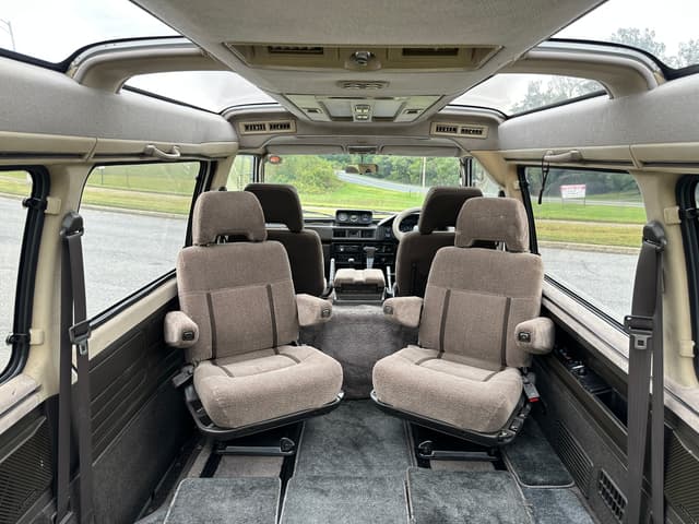 1991 Mitsubishi Delica JDM car for sale — photo 17 of 20