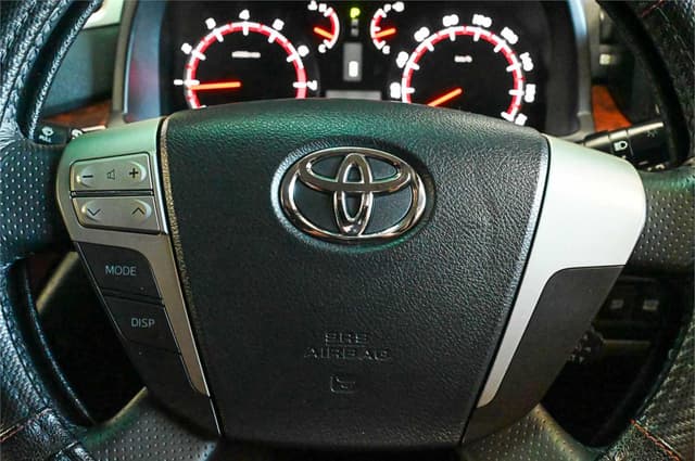 2012 Toyota Alphard JDM car for sale — photo 20 of 24