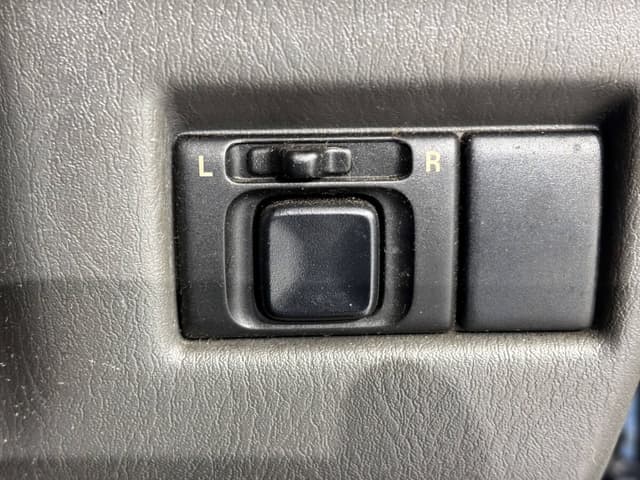 2001 Suzuki Jimny JDM car for sale — photo 17 of 25