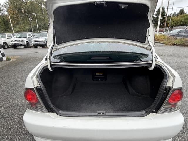 2005 Toyota Altezza JDM car for sale — photo 14 of 18