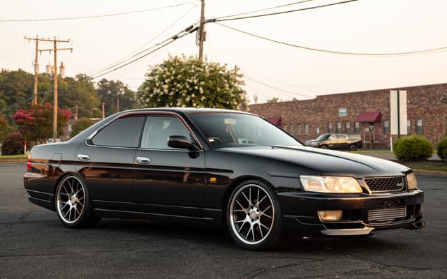1998 Nissan Laurel JDM car for sale — photo 3 of 4