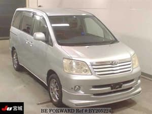 2004 Toyota Noah JDM car for sale