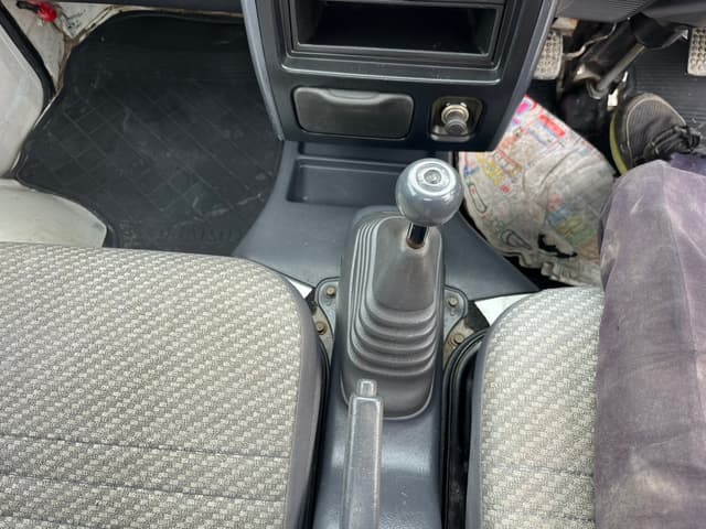 1999 Daihatsu Hijet JDM car for sale — photo 17 of 25
