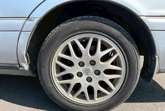 1999 Toyota Crown JDM car for sale — photo 10 of 25