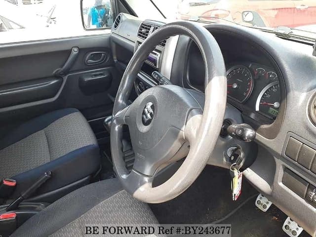 2010 Suzuki Jimny JDM car for sale — photo 3 of 8