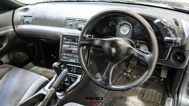 1991 Nissan Skyline JDM car for sale — photo 13 of 25