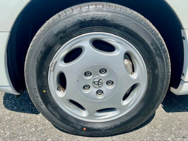2001 Toyota Celsior JDM car for sale — photo 15 of 25