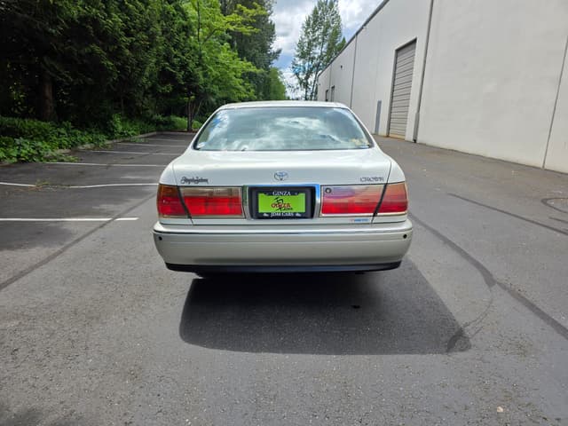 2001 Toyota Crown JDM car for sale — photo 4 of 13