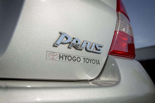 2001 Toyota Prius JDM car for sale — photo 7 of 18