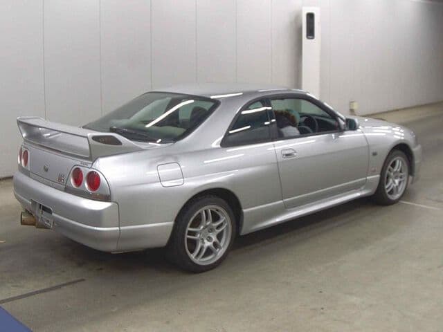 1995 Nissan Skyline JDM car for sale — photo 4 of 6