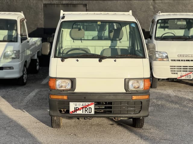 1998 Daihatsu Hijet JDM car for sale — photo 3 of 12