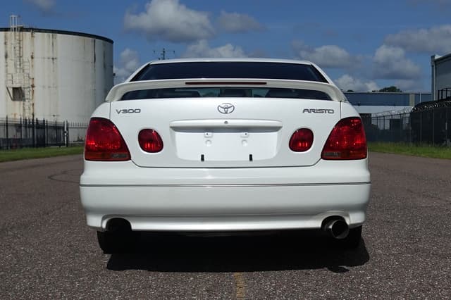2001 Toyota Aristo JDM car for sale — photo 6 of 17